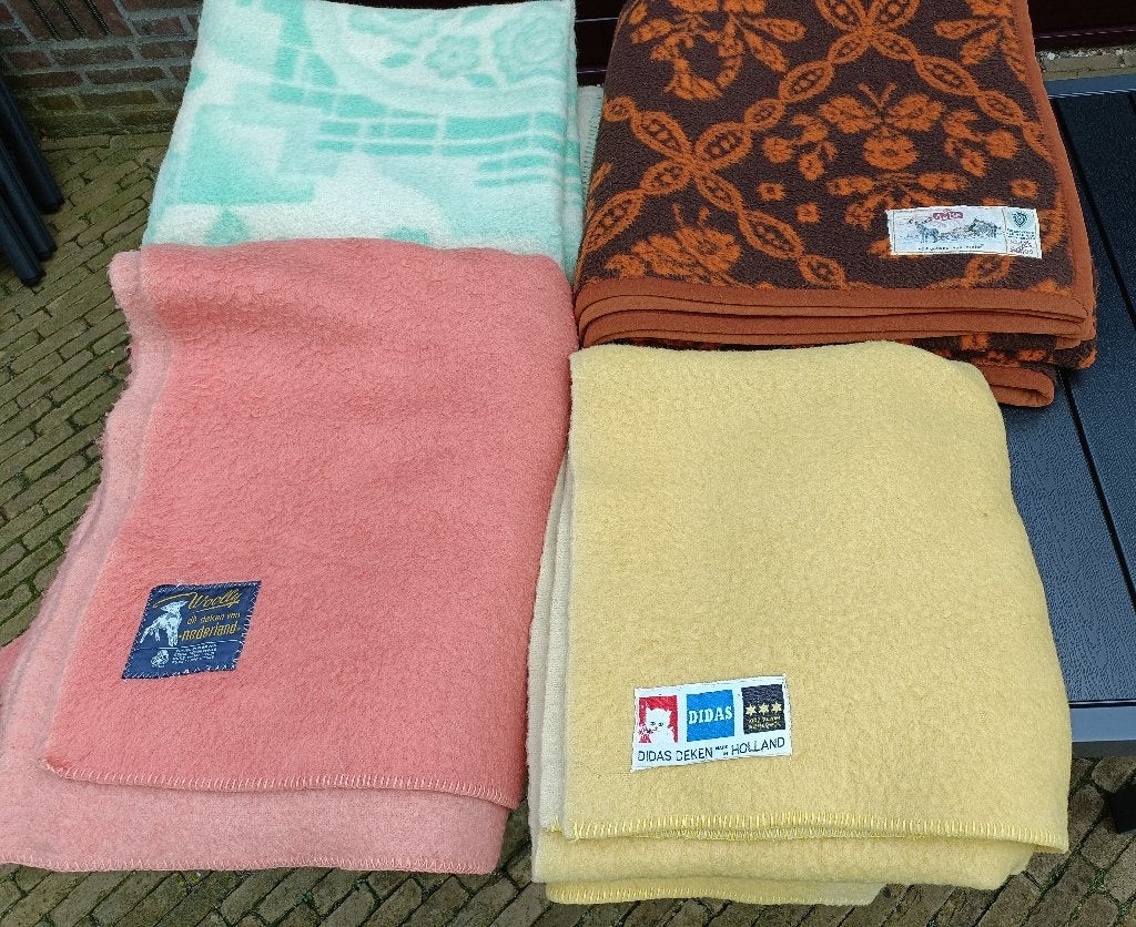 Vintage wollen deken AaBe, Woolly, Didas (KD11), Gebruikt, Overige kleuren, Overige maten, Ophalen of Verzenden