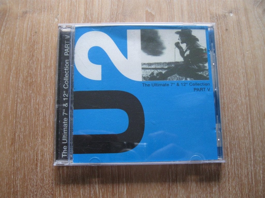 CD U2 - The Ultimate 7" & 12" Collection Part V, Ophalen of Verzenden, Zo goed als nieuw, Poprock, Verzamelalbum