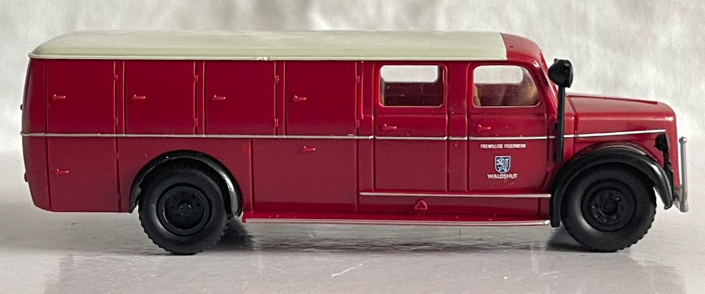 Brekina Brandweer: Magirus "Freiwillige Feuerwehr Waldshut", Ophalen of Verzenden, Zo goed als nieuw, Bus of Vrachtwagen, Brekina