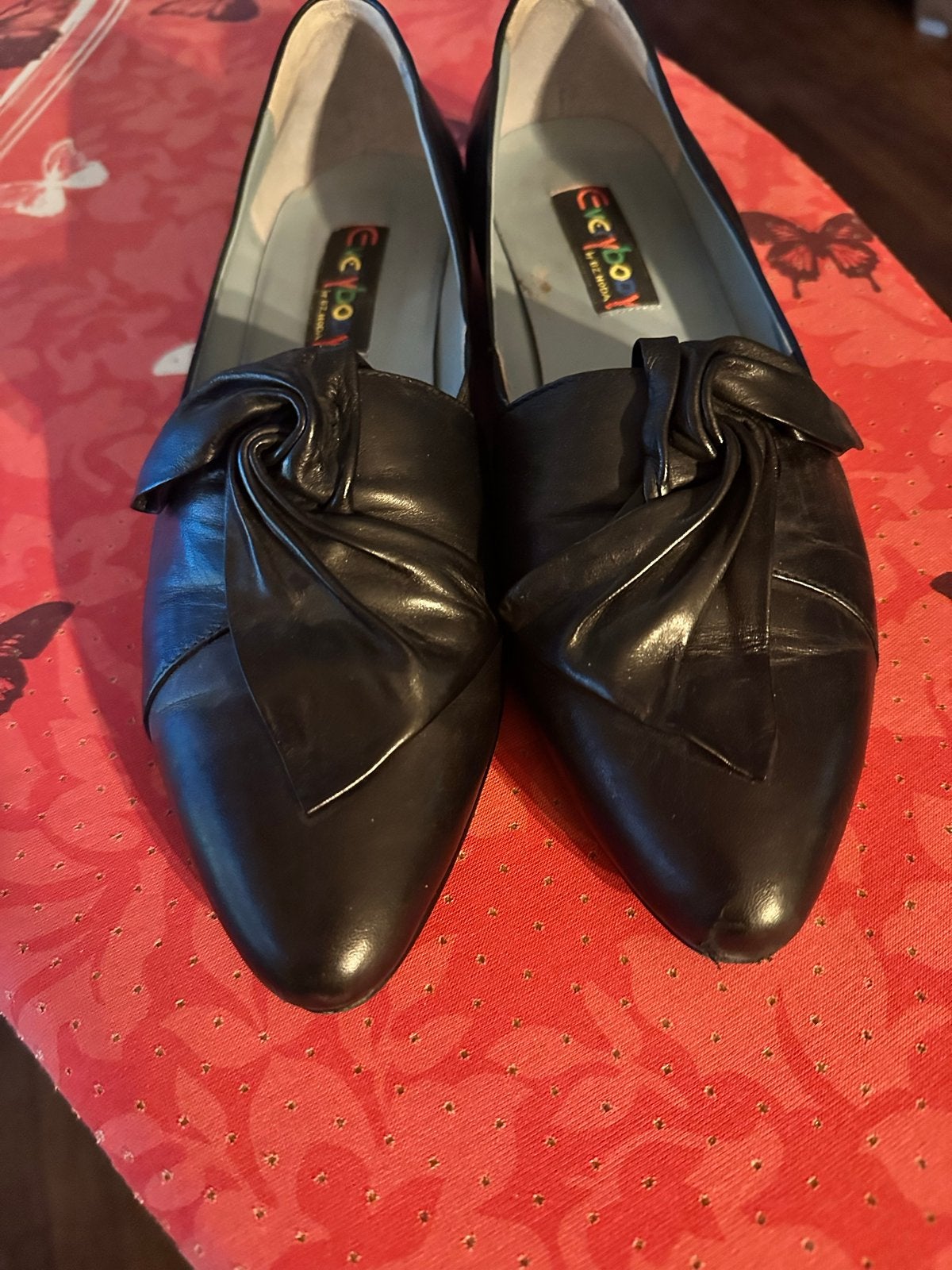 Zwarte Everybody by BZ Moda pumps met strik, Kleding | Dames, Ophalen of Verzenden, Gedragen, Zwart