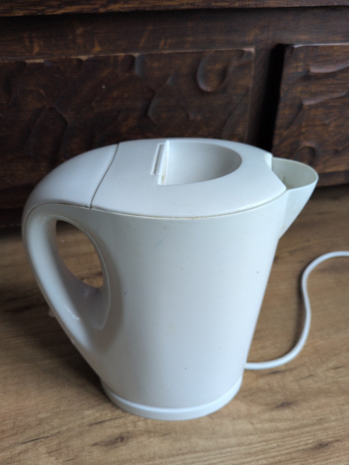 Witte waterkoker - Gebruikt maar functioneel, 1 tot 2 liter, Ophalen, Gebruikt