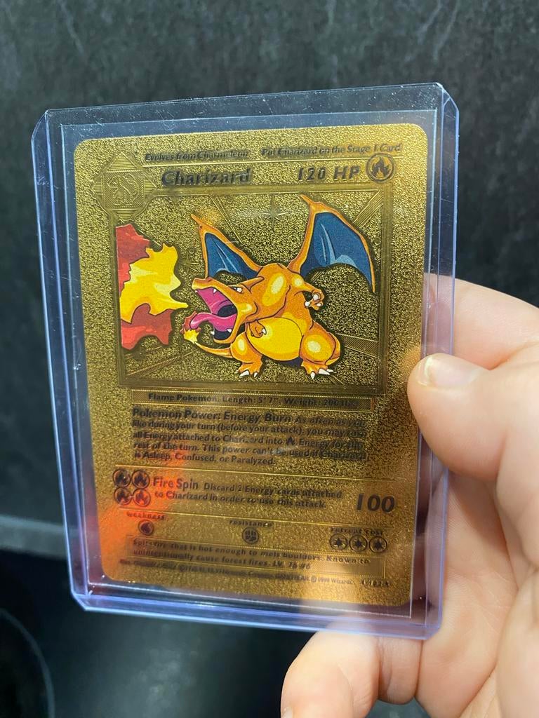 Zeldzame Gouden Charizard Pokémon Kaart - Uitstekende Staat, Ophalen of Verzenden, Zo goed als nieuw, Losse kaart, Foil