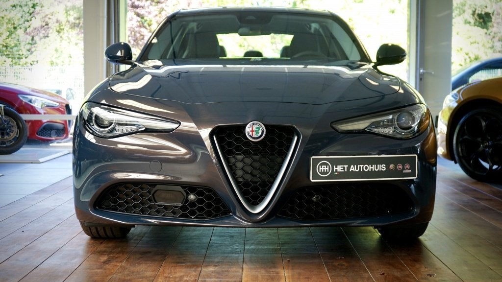 Alfa Romeo Giulia 2.0T Super | Sport uitlaat | leder | Breed, Auto's, Euro 6, 4 cilinders, Automatische klimaatregeling, 1600 kg