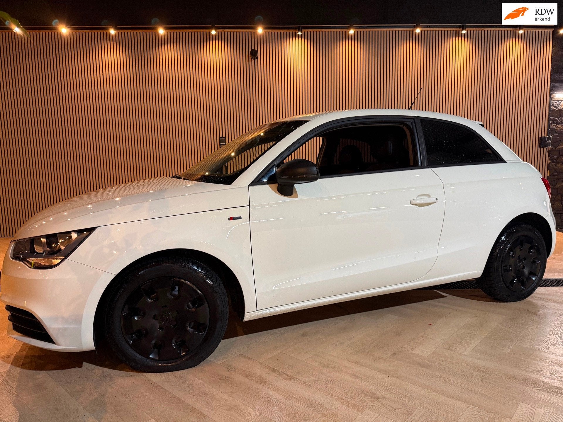 Audi A1 1.2 TFSI S-Line | Bluetooth | PDC, Auto's, Audi, Bedrijf, Te koop, A1, ABS, Airbags, Airconditioning, Alarm, Bluetooth