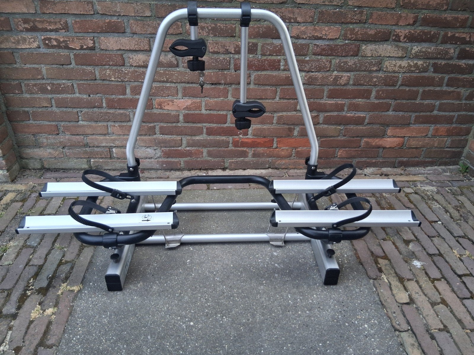 Enduro BC260 fietsendrager max 60kg uitschuifbaar caravan, Ophalen