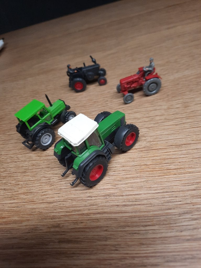 Wiking. 3 tractoren, Ophalen of Verzenden, Zo goed als nieuw, Bus of Vrachtwagen, Wiking