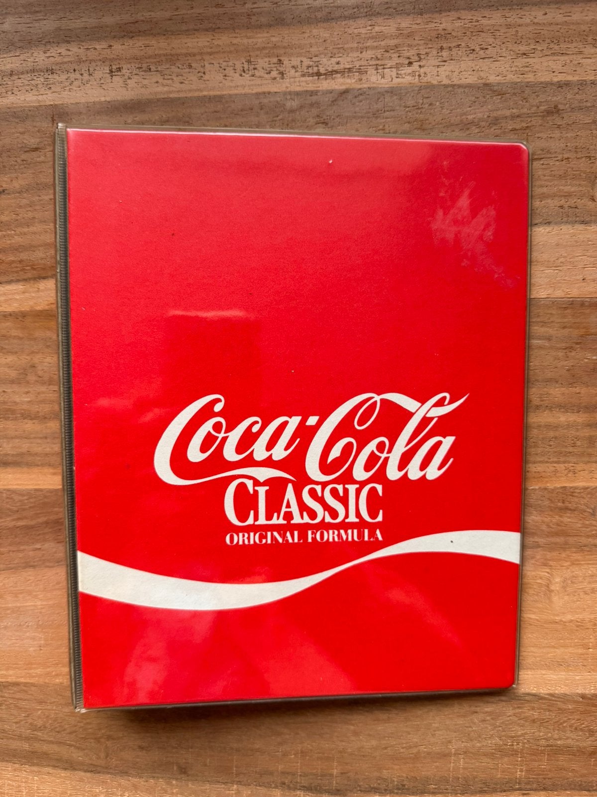 Vintage Coca-Cola Classic Ringband / Multomap (17-rings), Ophalen of Verzenden, Zo goed als nieuw