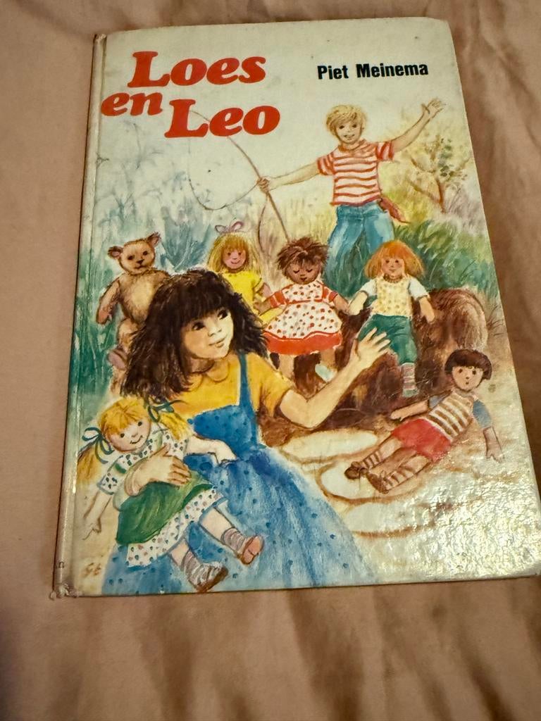 Loes en Leo boek, Ophalen of Verzenden, Gelezen