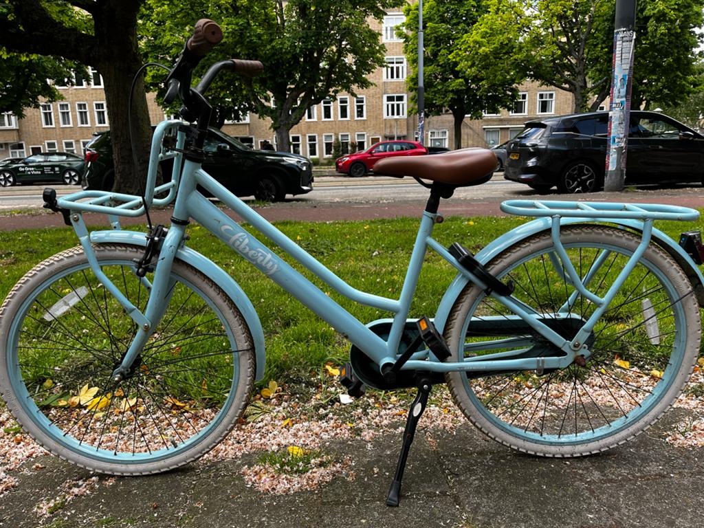 Liberty 24 inch kinderfiets blauw met slot, Ophalen, Nieuw, Terugtraprem, 20 inch of meer