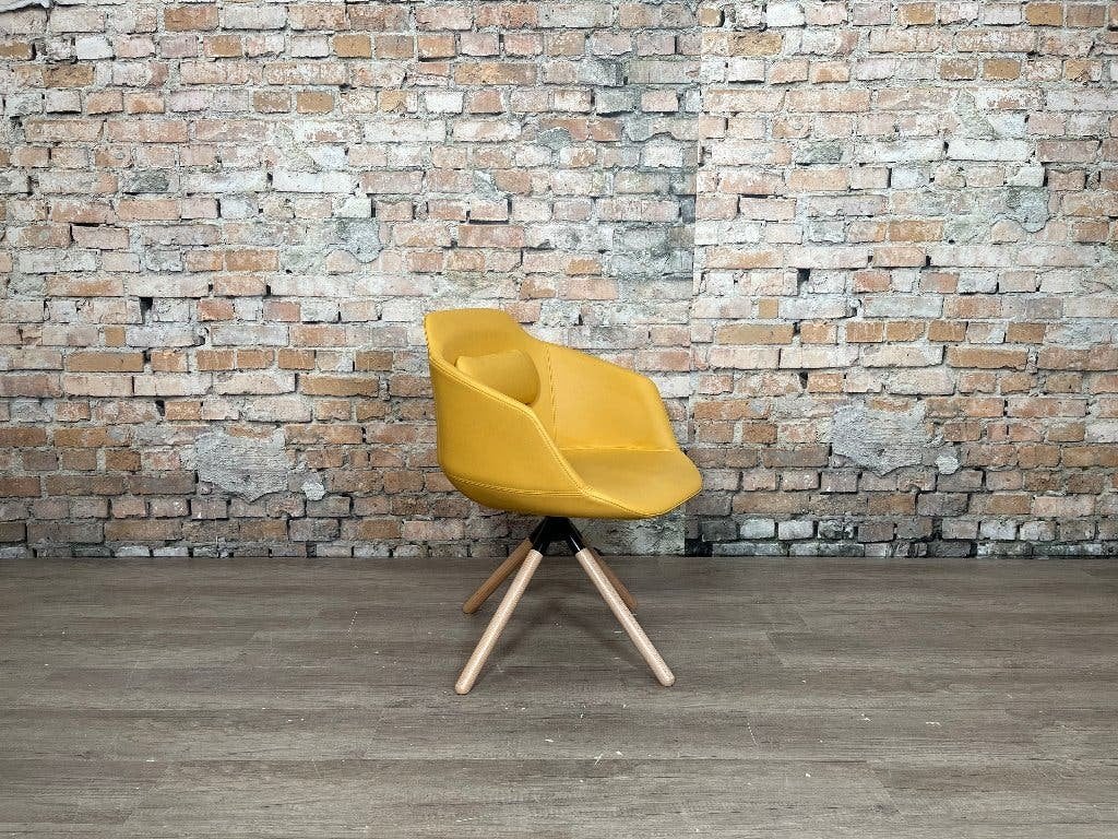 MDD Ultra – Geel leer | Krystian Kowalski, Huis en Inrichting, Ophalen, Overige kleuren, Design, Hout