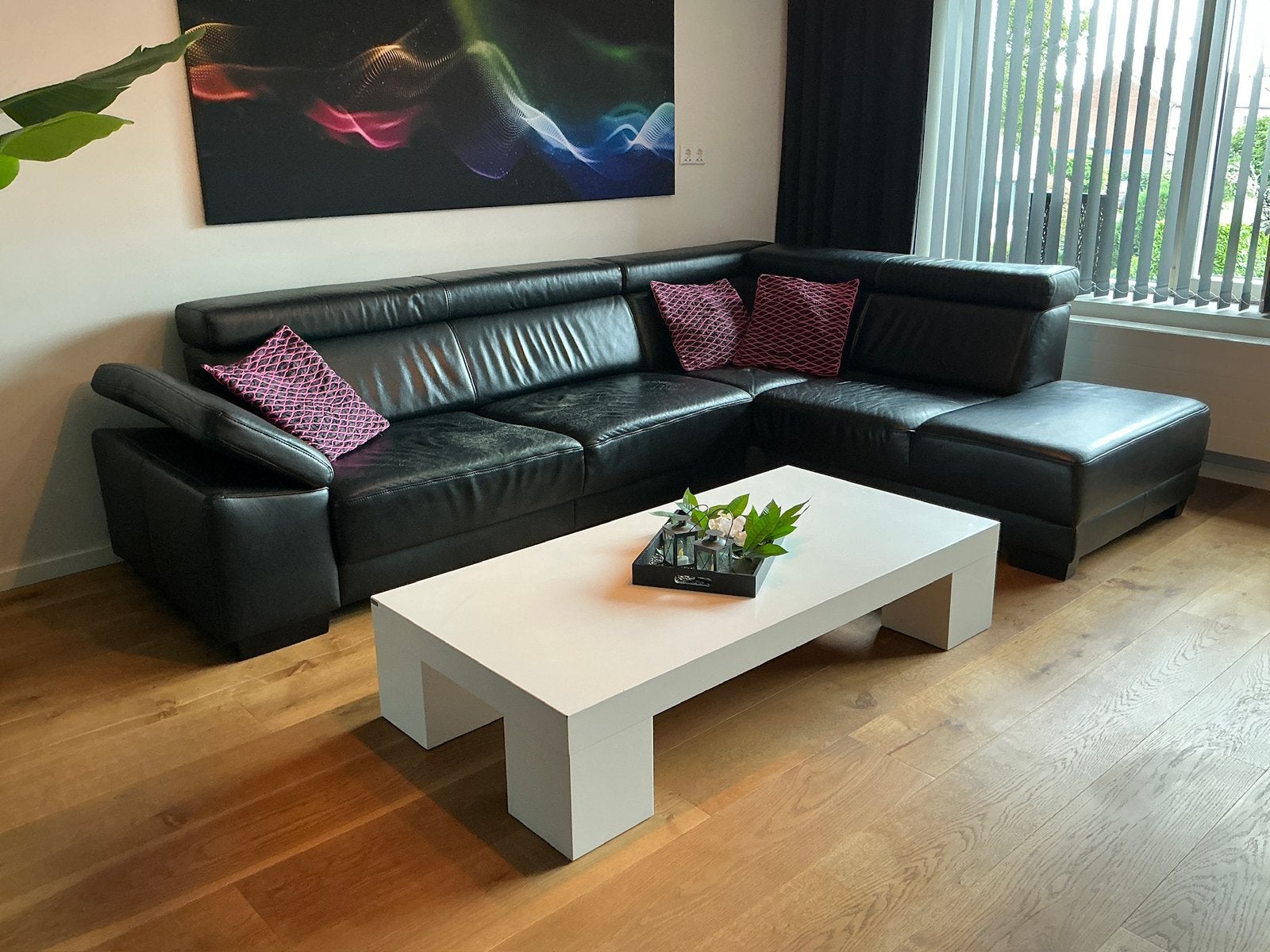 Luxe zwarte leren hoekbank + salontafel –bank verstelbaar, Huis en Inrichting, Ophalen, Zo goed als nieuw, Leer
