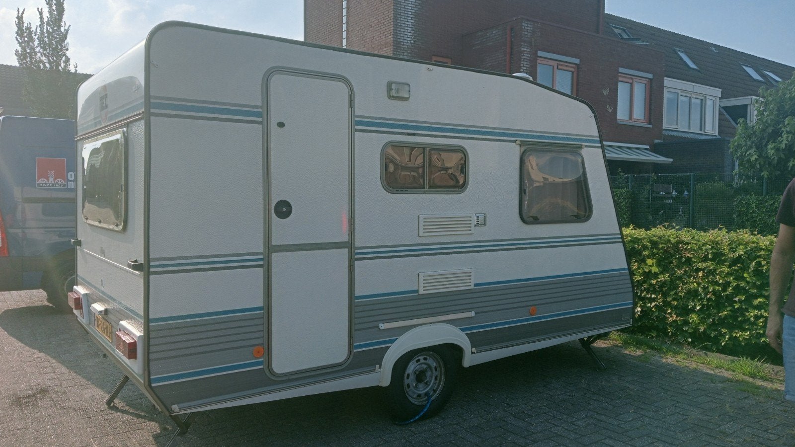 T.E.C. King 360- Compacte en complete caravan, Caravans en Kamperen, Caravans, Particulier, tot en met 4, 500 - 750 kg, Treinzit