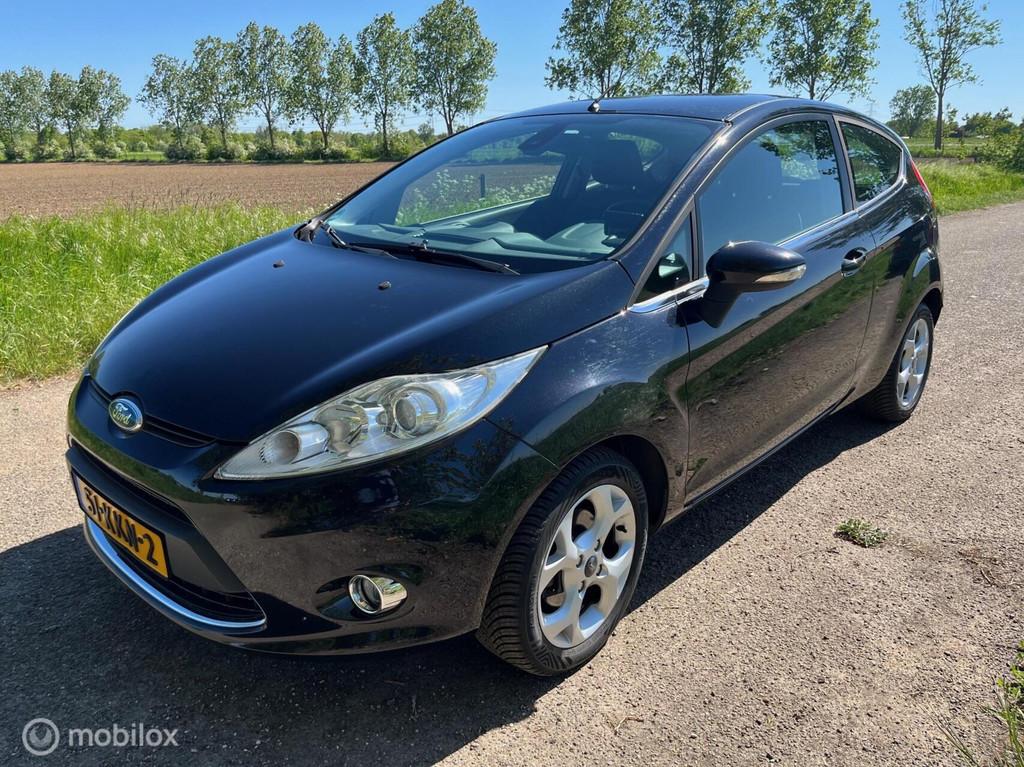 Ford Fiesta 1.25 Titanium 3 Drs /Climate/110 Dkm/APK 2-2027, Auto's, Voorwielaandrijving, Euro 5, Stof, 4 cilinders