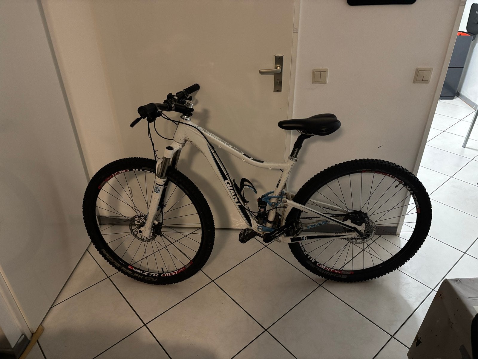 Giant Full Suspension Mountainbike - Zo goed als nieuw, Fietsen en Brommers, Fietsen | Mountainbikes en ATB, Ophalen, Giant, Zo goed als nieuw