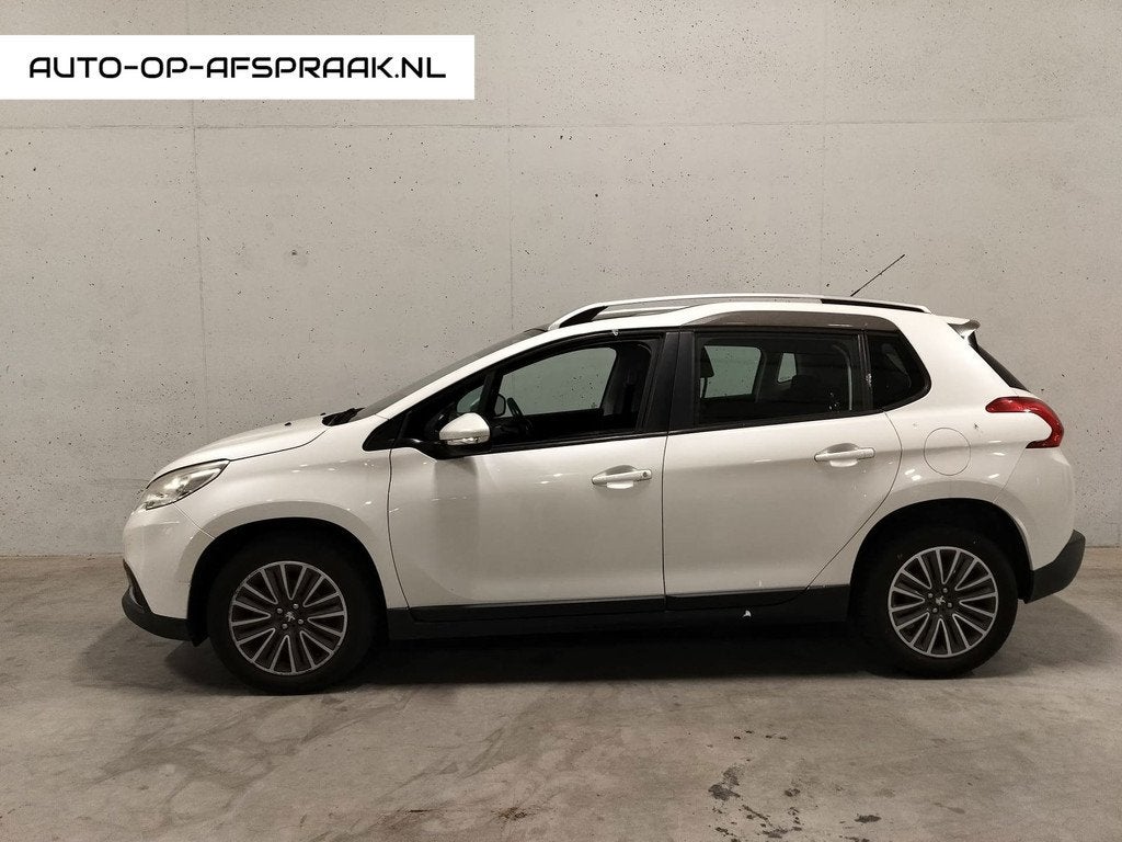 Peugeot 2008 1.6 e-HDi Active Navi Pano Airco Cruise Clima, Auto's, Peugeot, Voorwielaandrijving, Euro 5, Stof, Gebruikt