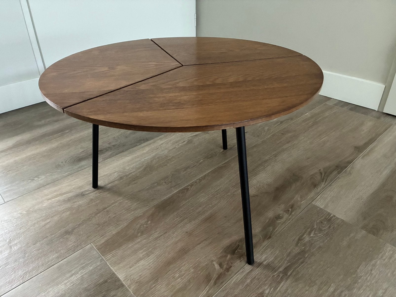 Salontafel, notenkleur, zwarte poten, Ophalen, Gebruikt, Rechthoekig, 50 tot 100 cm