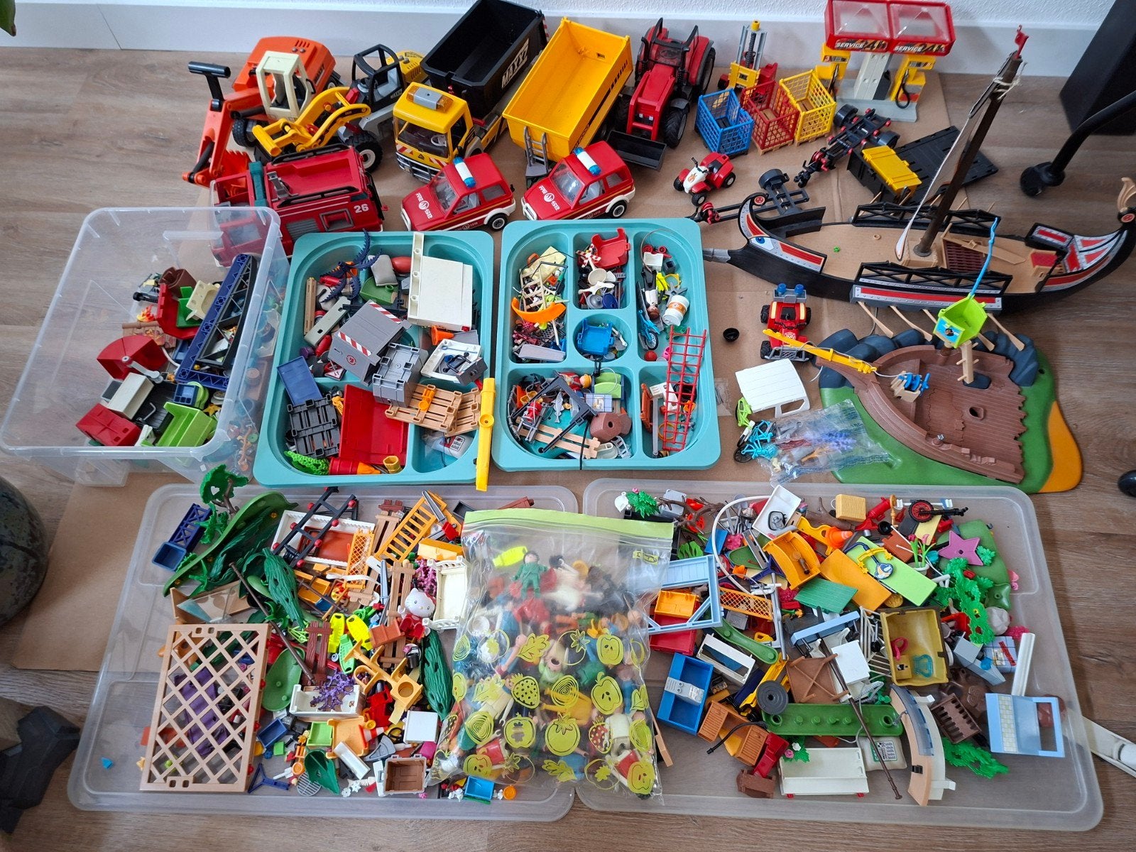Grote collectie Playmobil: voertuigen, boot, figuren en meer, Ophalen, Gebruikt, Jongen of Meisje