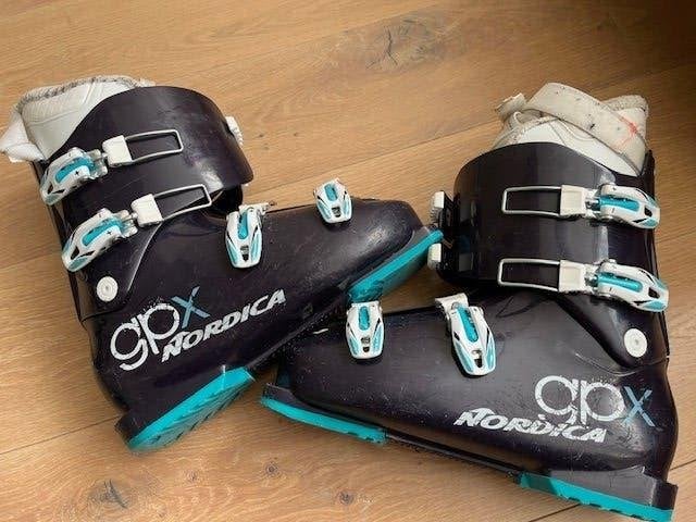 Nordica skischoenen GPX maat 27,5 (maat 41), Sport en Fitness, Skiën en Langlaufen, Ophalen, 160 tot 180 cm, Gebruikt, Schoenen
