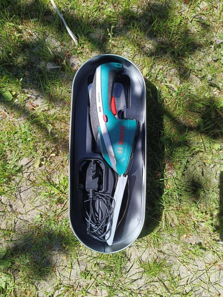 Bosch isio accu gras- buxusschaar, Ophalen, Gebruikt, Accu, Bosch