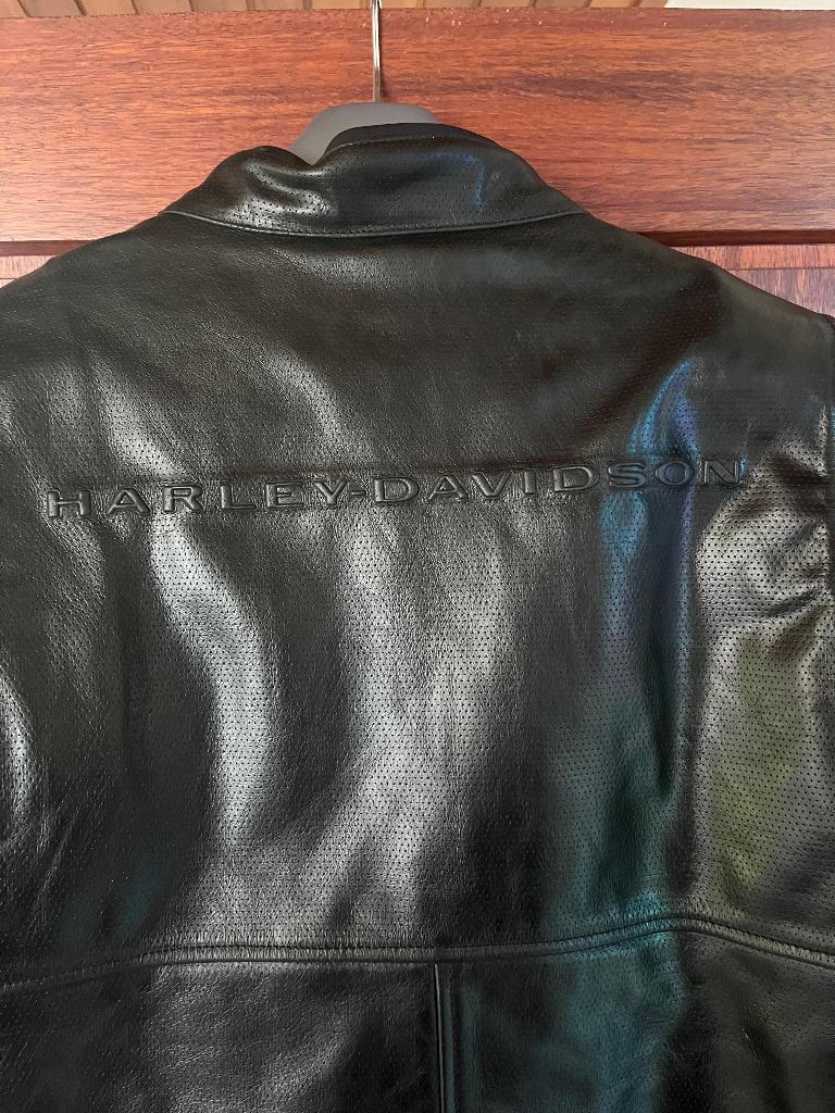 Harley Davidson perforated motorjas, Motoren, Heren, Jas | leer, Harley Davidson, Ophalen of Verzenden