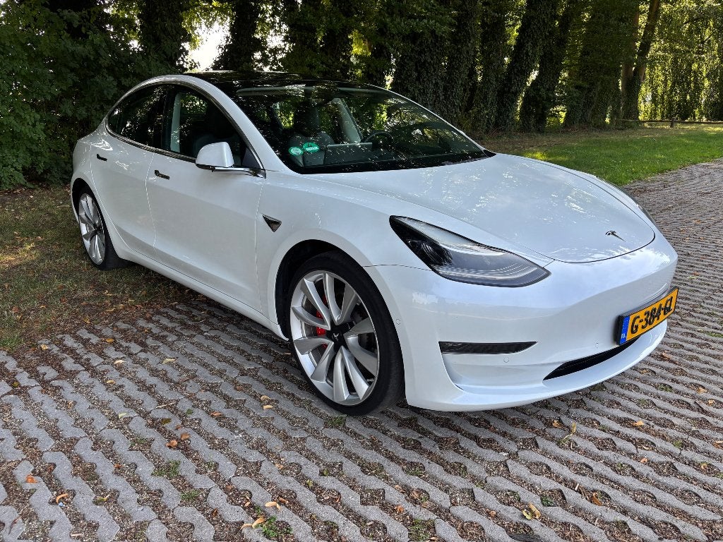 Tesla Model 3 Long Range Performance AWD - 75 kWh, Automaat, 1831 kg, Zwart, Wit