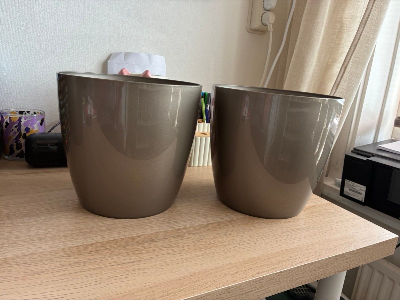 2x Elho brussels oyster pearl 22cm, Ophalen, Kunststof, Gebruikt, Rond