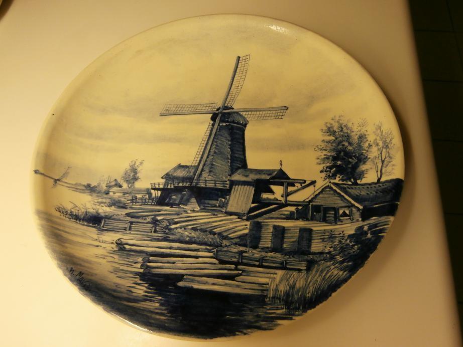 Bord molen met schuur, Antiek en Kunst, Antiek | Wandborden en Tegels, Ophalen of Verzenden