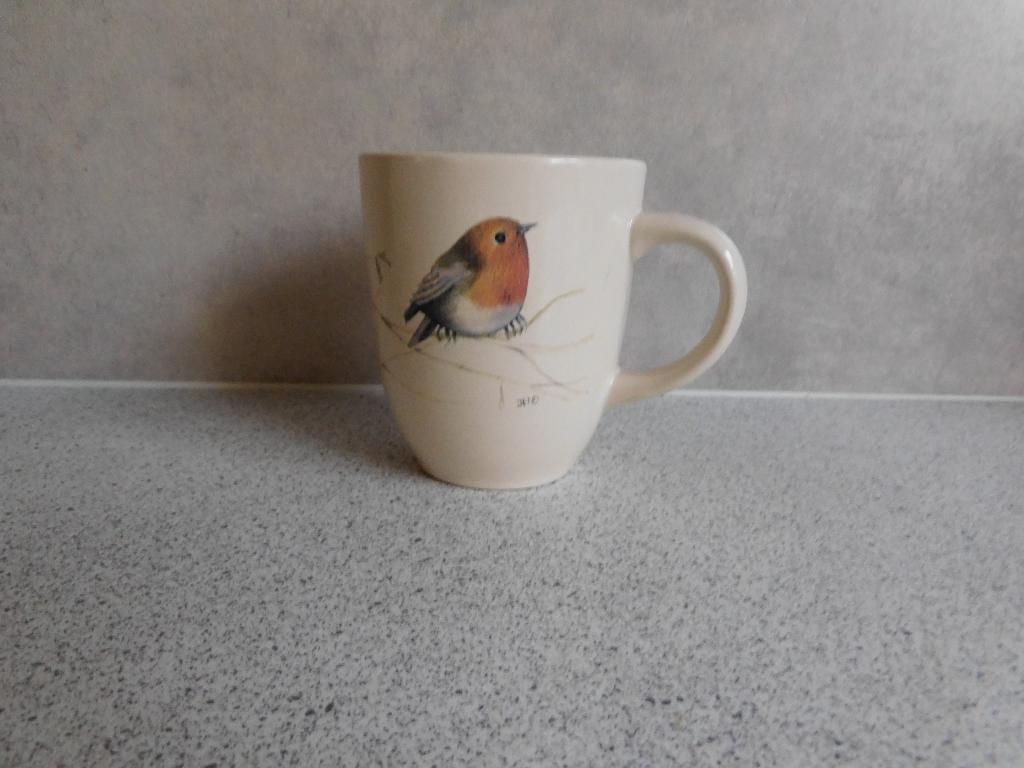 Mok 9x8 cm. Roodborst JET by ter Steege, Huis en Inrichting, Keuken | Servies, Ophalen of Verzenden, Zo goed als nieuw, Overige stijlen