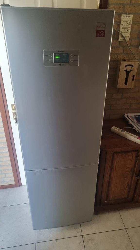 LG Koelkast met aparte vriezer en No Frost, Gebruikt, 200 liter of meer, 60 cm of meer, Met aparte vriezer