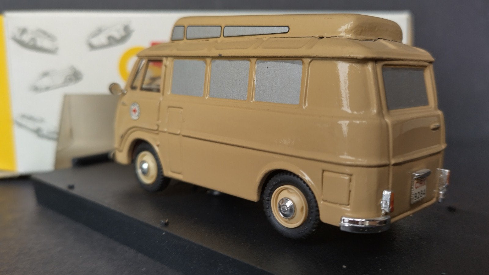 Alfa Romeo 2 Ambulance 1:43 Off 43 Pol, Overige merken, Auto, Verzenden, .