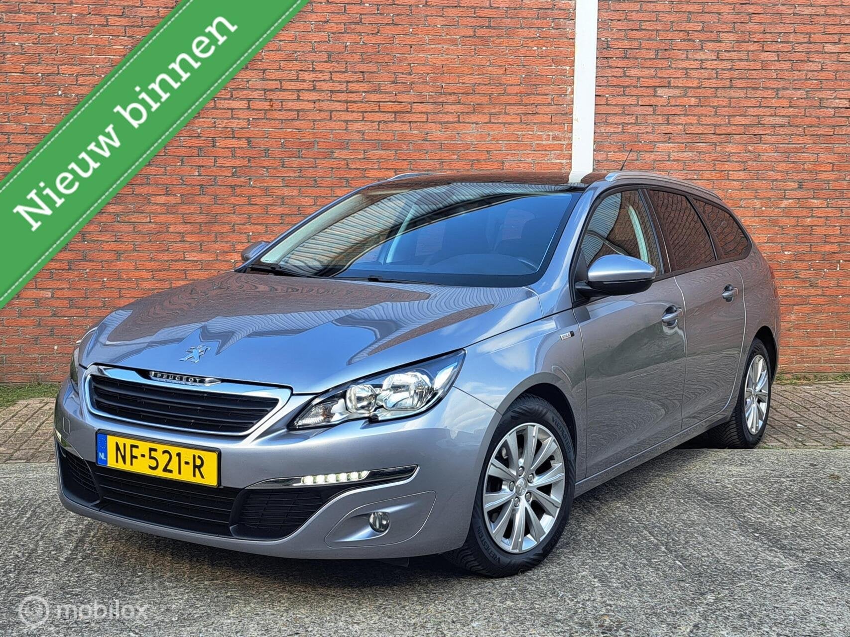 Peugeot 308 SW 1.2 PureTech Allure, Auto's, Voorwielaandrijving, Gebruikt, Euro 6, 1165 kg