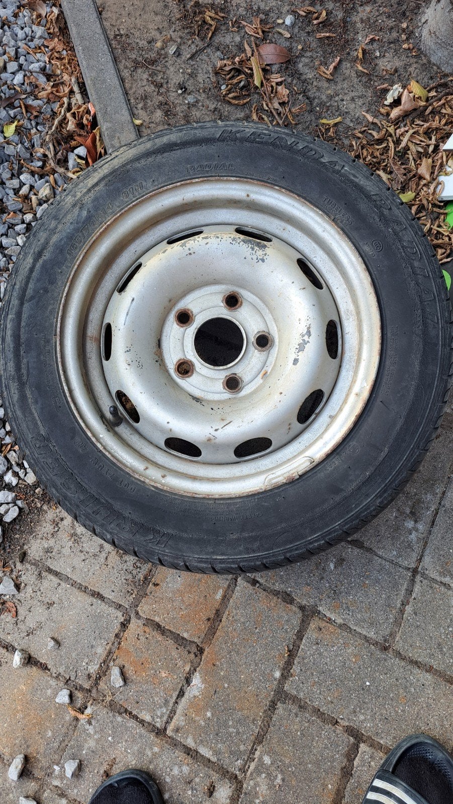 Aanhanger wiel met band gratis afhalen 165 70 14, Ophalen
