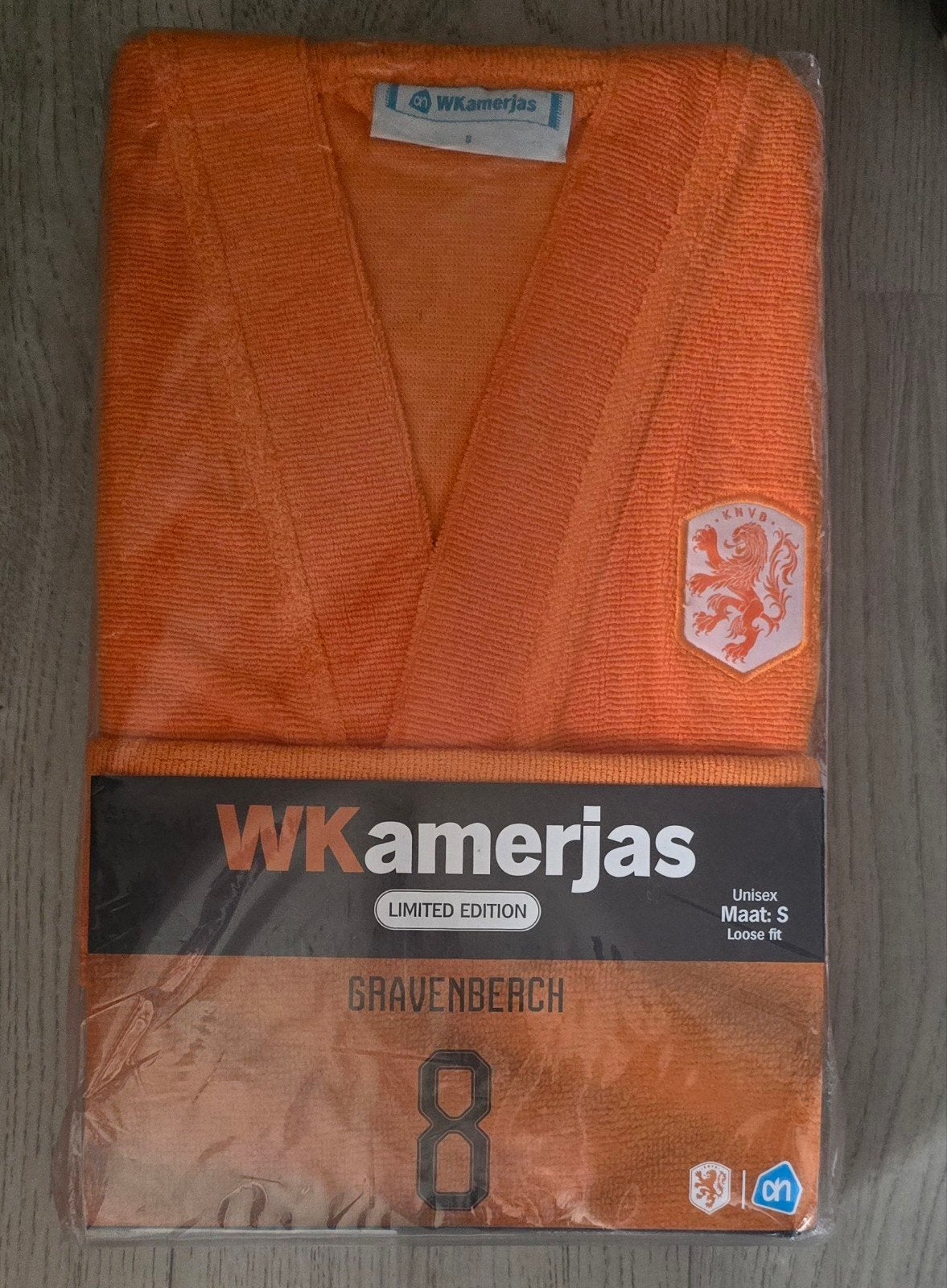 Ah Nieuwe wk kamerjas wk badjas gravenberch maat s, Verzamelen, Ophalen of Verzenden, Nieuw, Buitenlandse clubs, Shirt