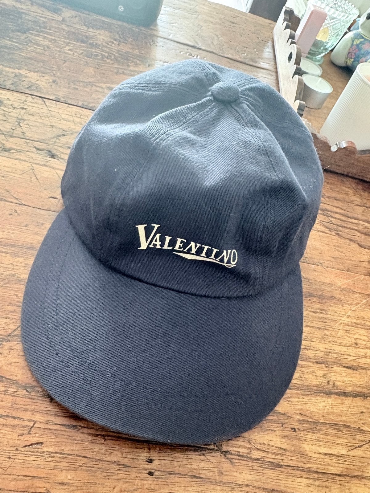 Valentino Garavani pet, kind., Kinderen en Baby's, Kinderkleding | Petten en Hoeden, Ophalen of Verzenden, Zo goed als nieuw, Jongen of Meisje