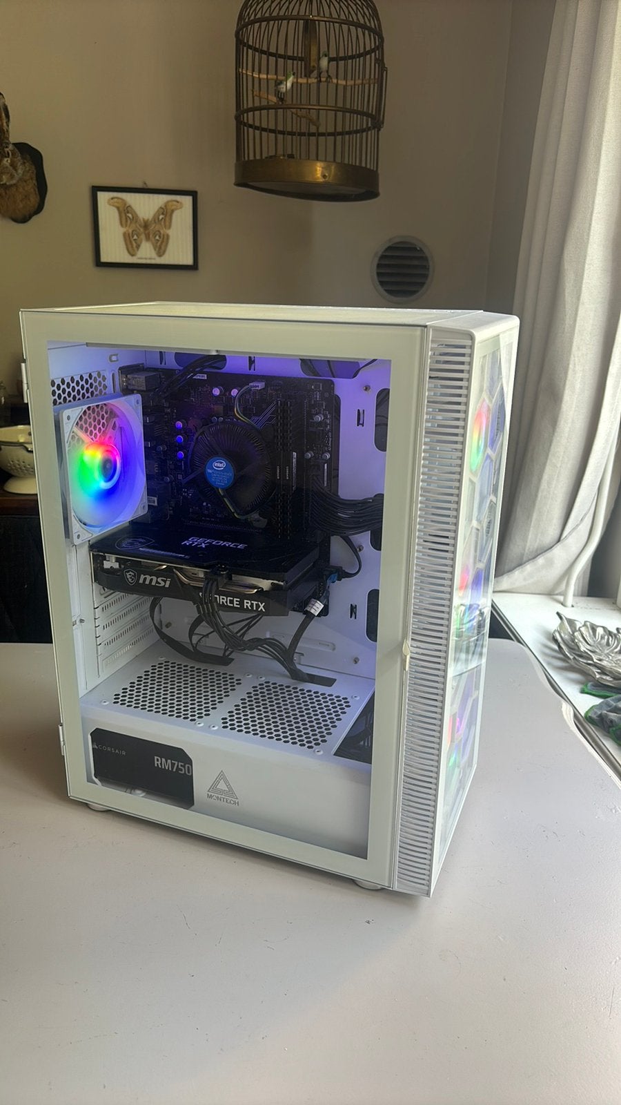 Witte game pc, Computers en Software, Desktop Pc's, Ophalen, Gebruikt, Gaming, SSD