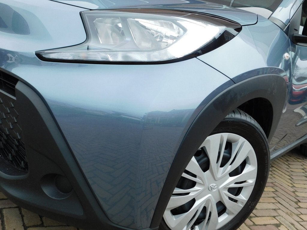 Toyota Aygo X 1.0 VVT-i MT Play (bj 2024), Auto's, 12 maanden, Gebruikt, 920 kg, 4 stoelen