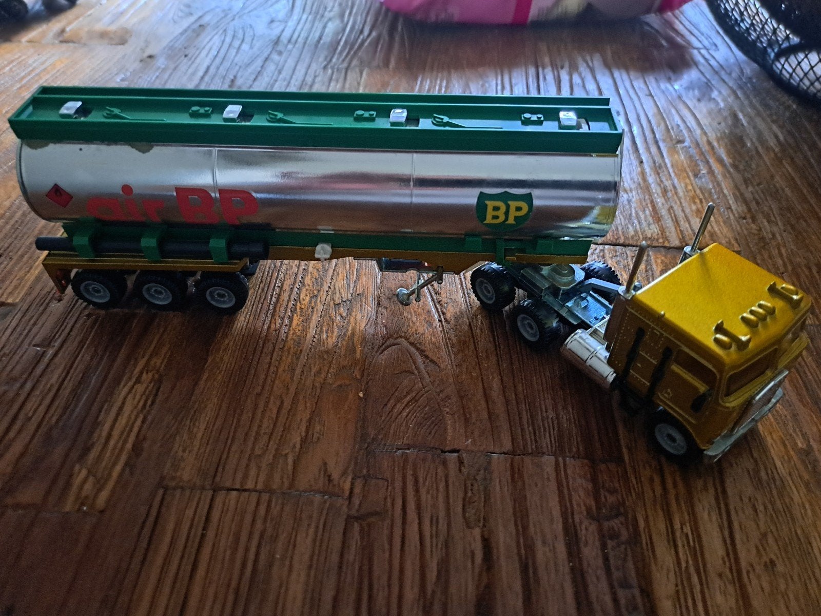 Siku BP Tankwagen - Zo goed als nieuw, Hobby en Vrije tijd, Ophalen of Verzenden, Zo goed als nieuw, Bus of Vrachtwagen