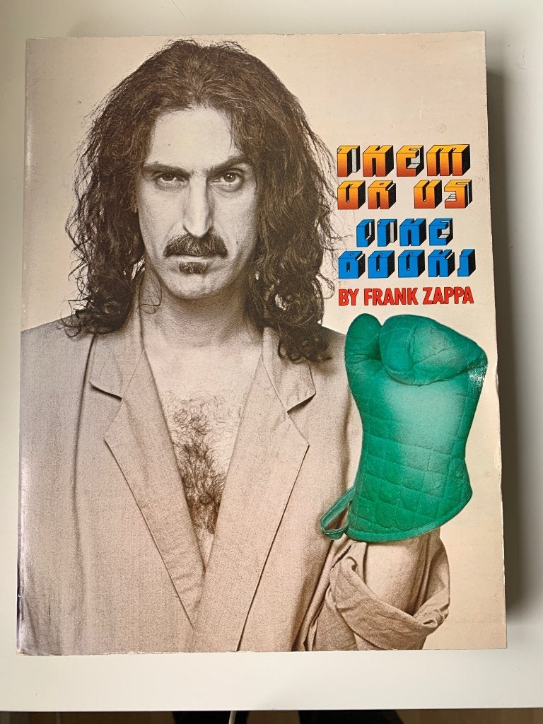 Them or Us - The Book (original edition 1984), Gelezen, Artiest, Ophalen of Verzenden, Frank Zappa