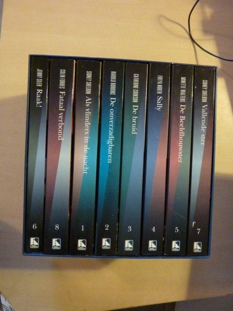 Boekenbox met 8 romans, Ophalen of Verzenden, Zo goed als nieuw