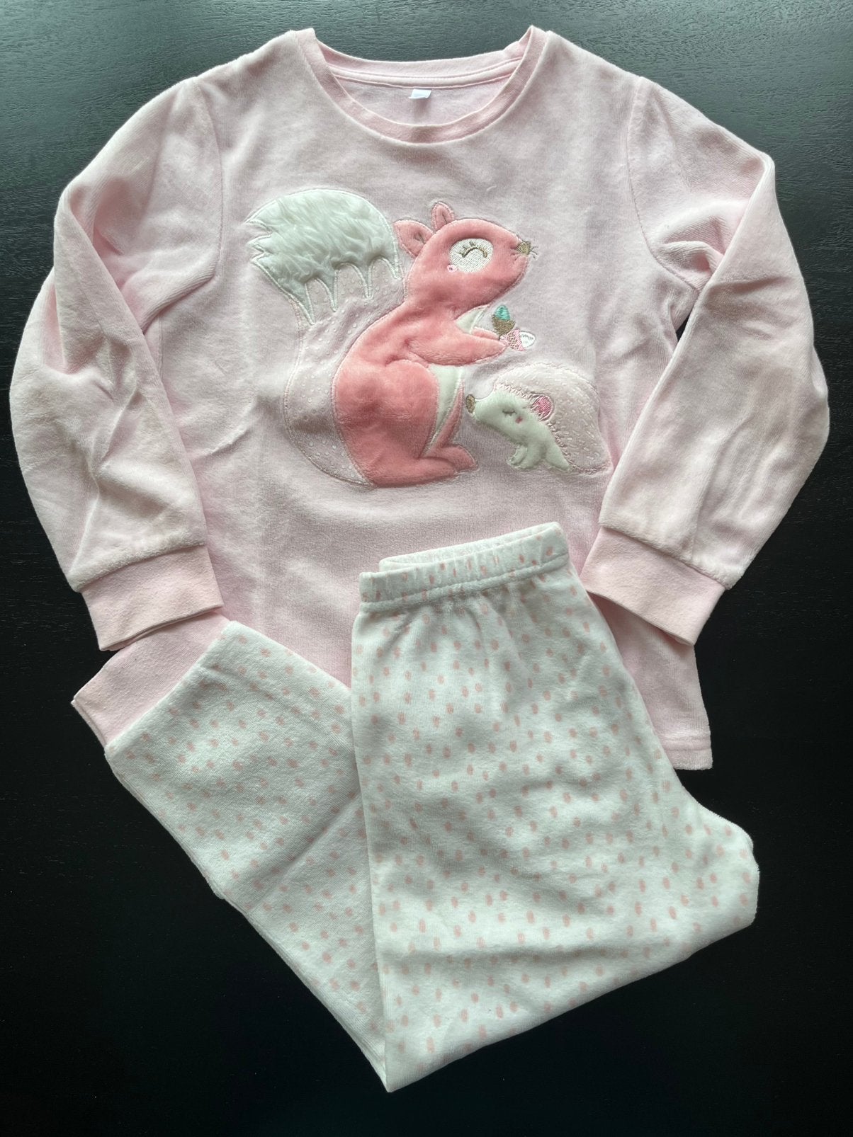 Maat 116 C&A zachte pyama roze met eekhoorn, Ophalen of Verzenden, Zo goed als nieuw, Meisje, Nacht- of Onderkleding