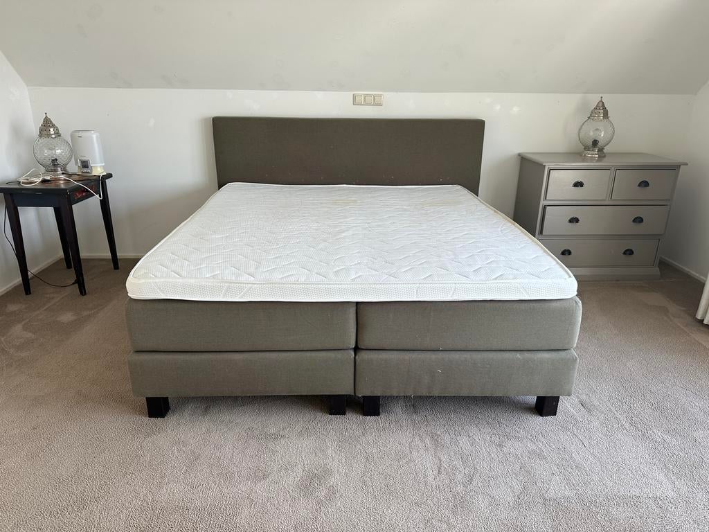 Comfortabel tweepersoons 200x210 boxspringbed met topper, Huis en Inrichting, Slaapkamer | Bedden, Ophalen, Gebruikt, 210 cm, Tweepersoons