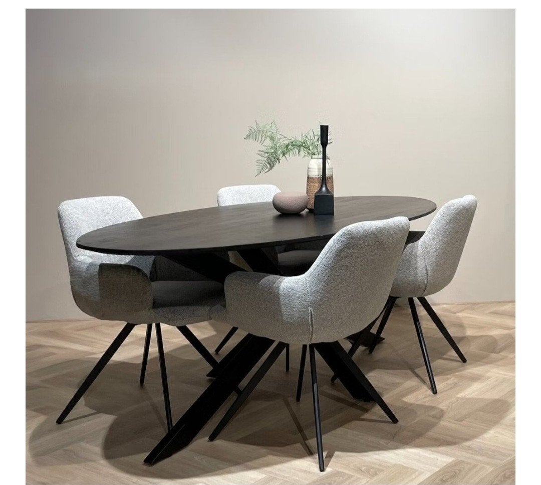 Eettafel ovaal zwart acacia hout 160 cm, Huis en Inrichting, Tafels | Eettafels, Ophalen, Rechthoekig, 150 tot 200 cm, 150 tot 200 cm