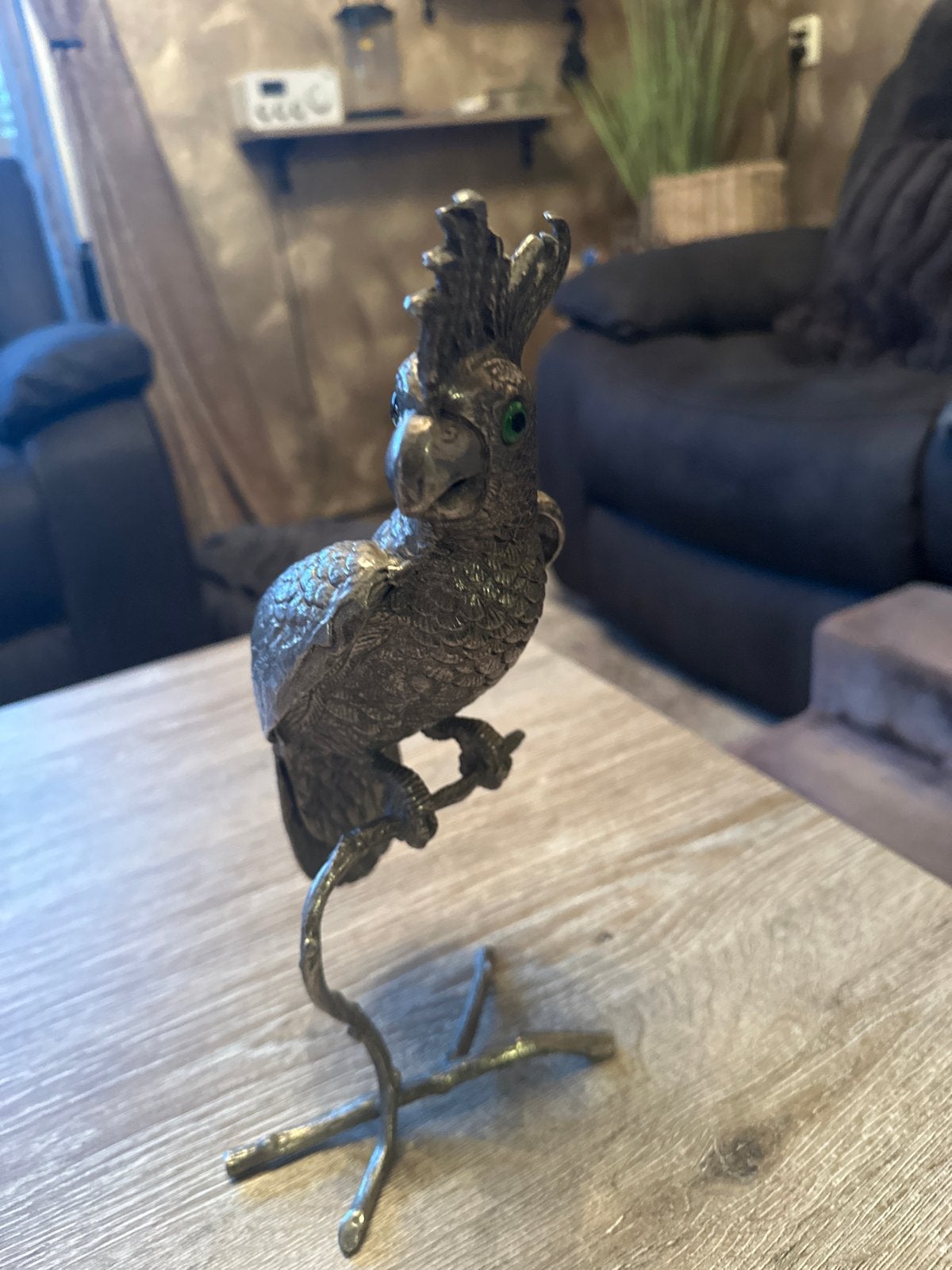 Decoratieve kaketoe beeldje, Ophalen