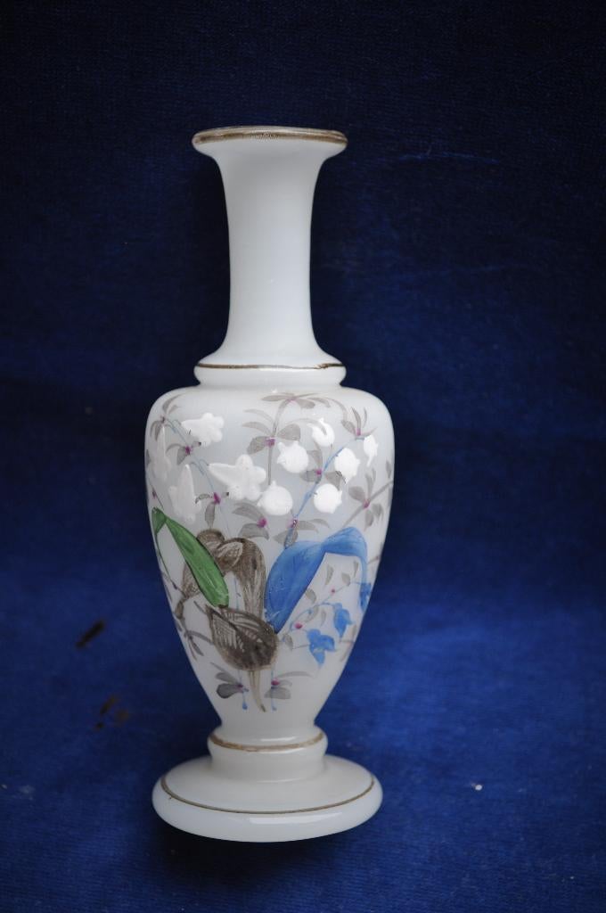 Oud Vaasje Bristol 17 cm Lelietjes van Dalen, Ophalen of Verzenden