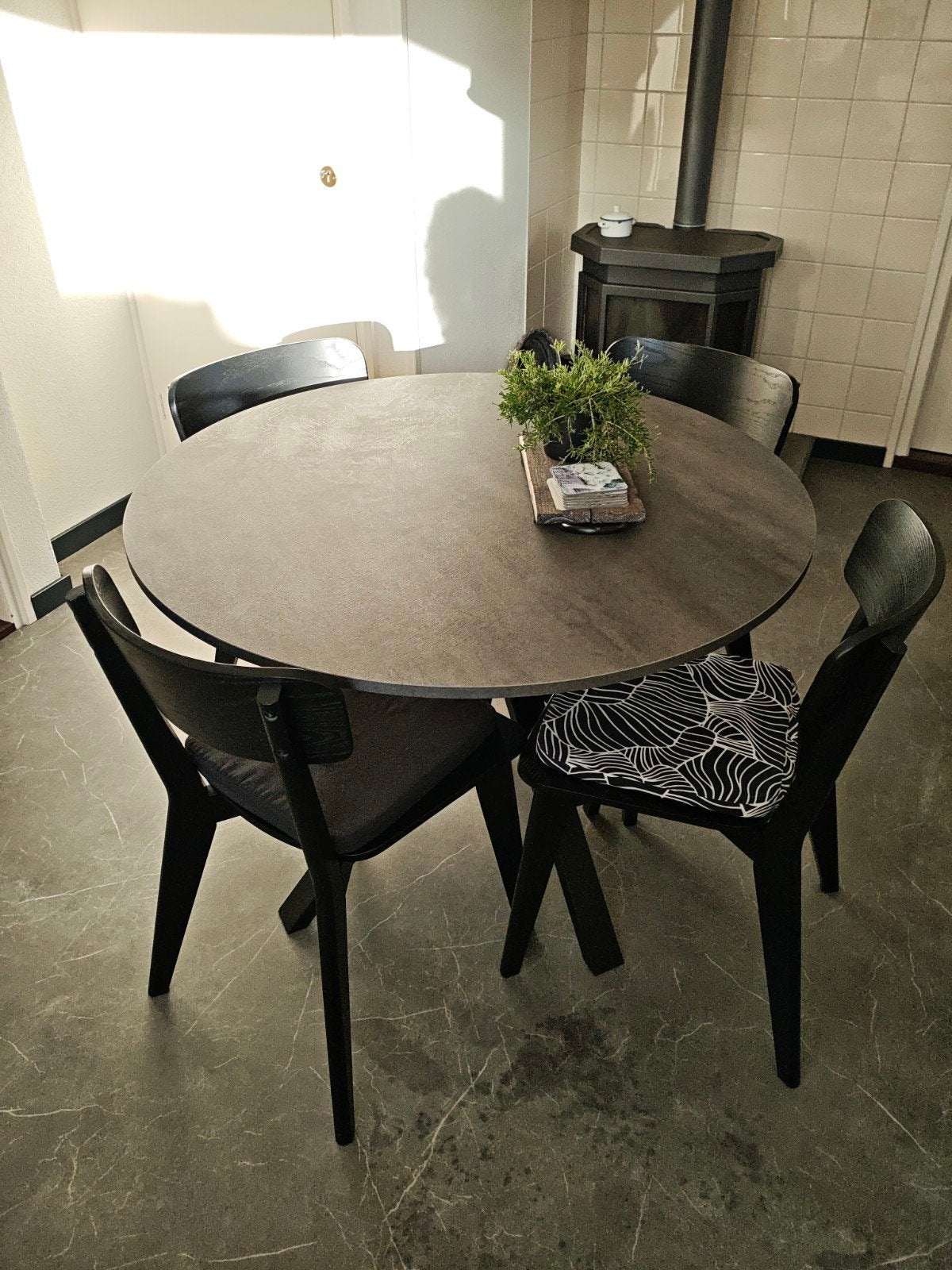Ikea ronde eettafel met 4 stoelen, Ophalen, Gebruikt, Rond, Modern