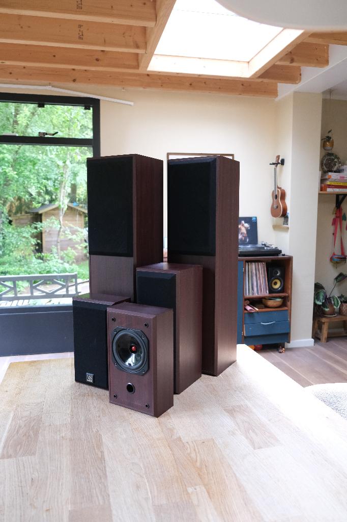 50,- Mordaunt Short  - vintage speakerset VS300 +VS100 - 5.1, Gebruikt, 120 watt of meer, Front, Rear of Stereo speakers, Ophalen