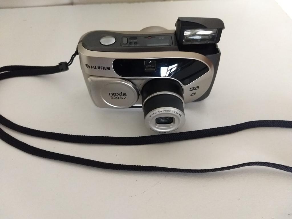 Nette Fujifilm Nexia 320ixZ Analoge fotocamera, Ophalen, Zo goed als nieuw, Compact, Fuji