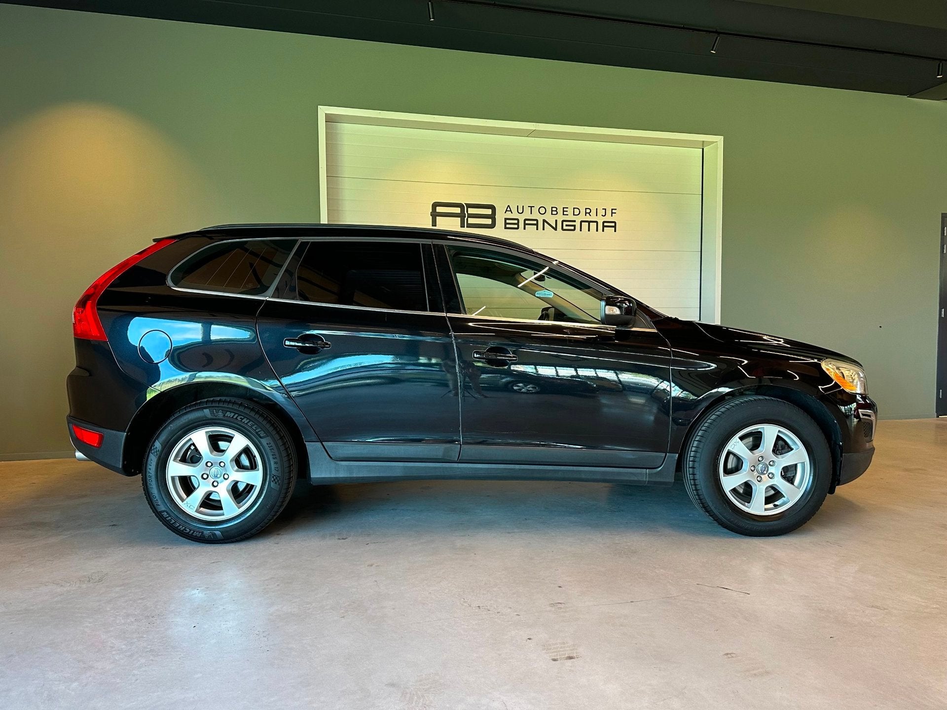 Volvo XC60 2.0T AUTOMAAT SUMMUM-uitv|TREKHAAK|CLIMA AIRCO|LM, Euro 5, Stof, 4 cilinders, Met garantie (alle)