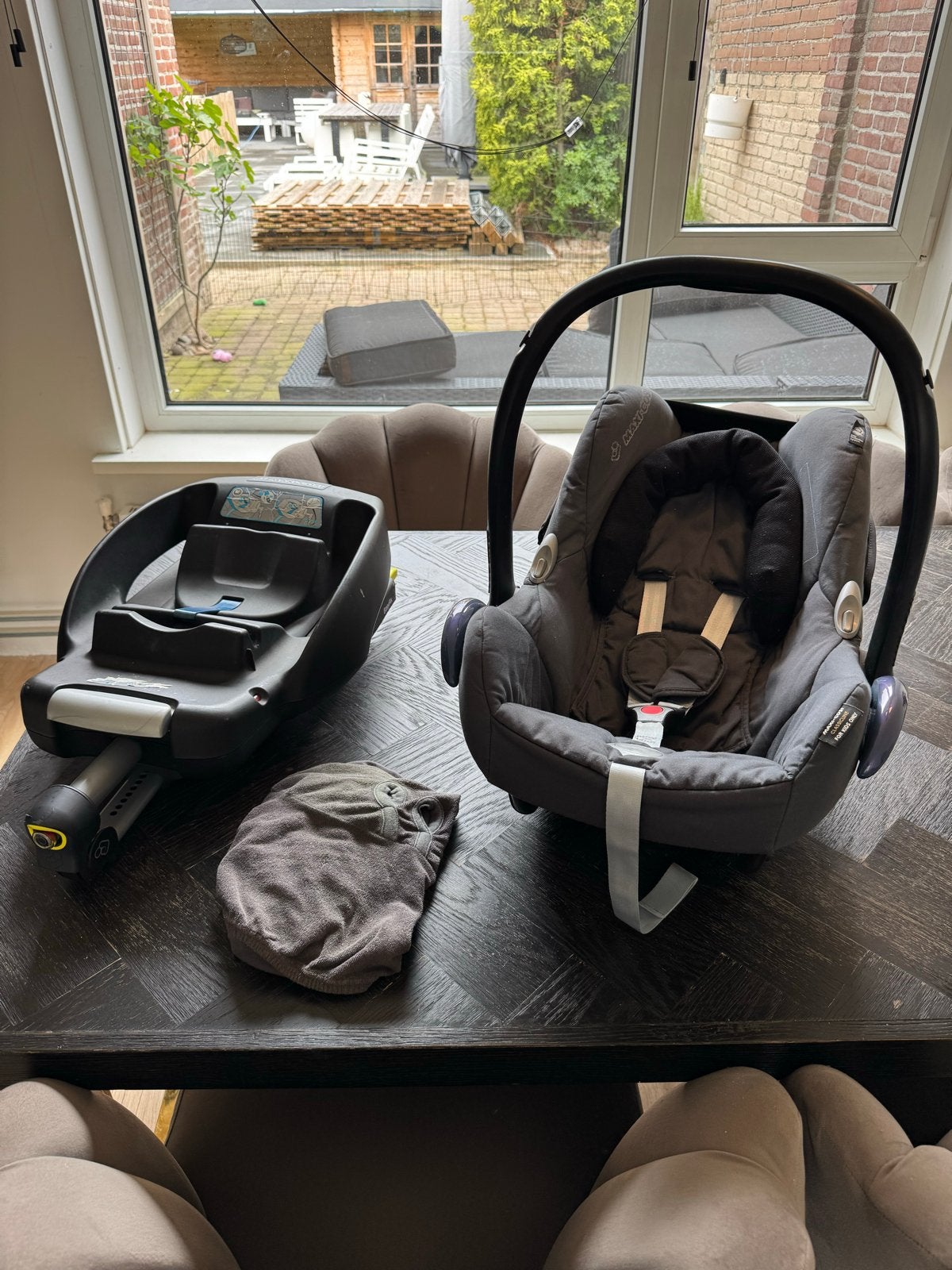Maxi-Cosi autostoel met EasyFix Isofix base, Autogordel of Isofix, Gebruikt, Ophalen of Verzenden, 0 t/m 13 kg