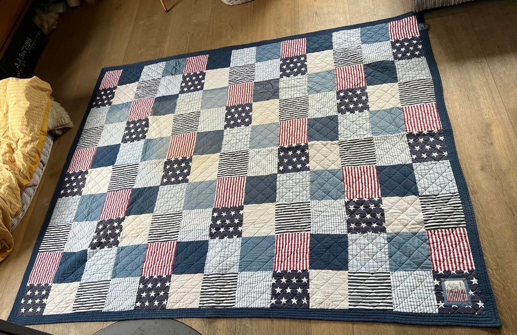 QUILT ROYAL LOUNGE JUNKIE STARS & STRIPES, Gebruikt, Blauw, 200 cm of meer, Ophalen of Verzenden